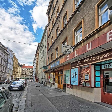 Apartment Lublanska 48 Prag Eksteriør billede